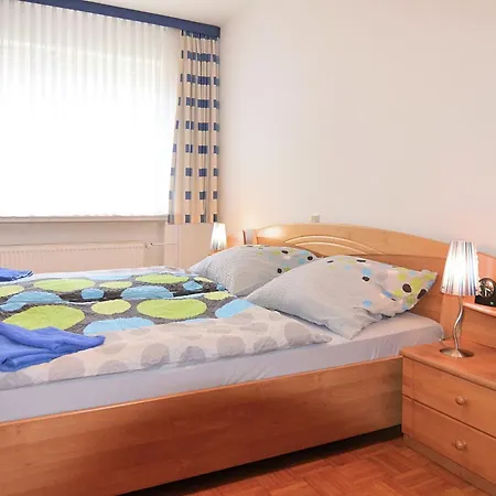 Mit Eigener Terrasse In Hueddingen Bad Wildungen