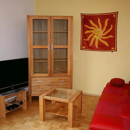 With Private Terrace In H Ddingen *